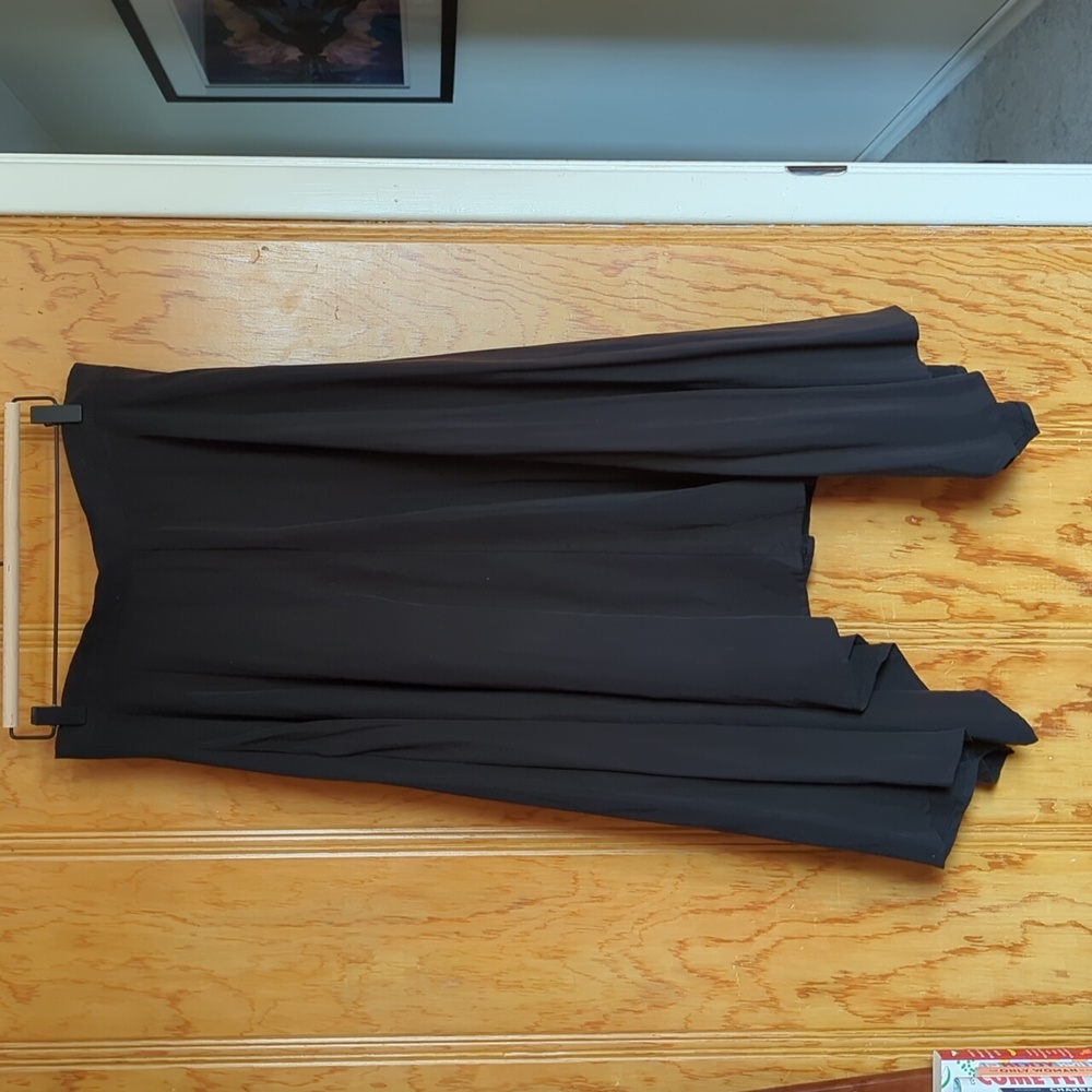 Saint and Sofia black skirt with pockets!